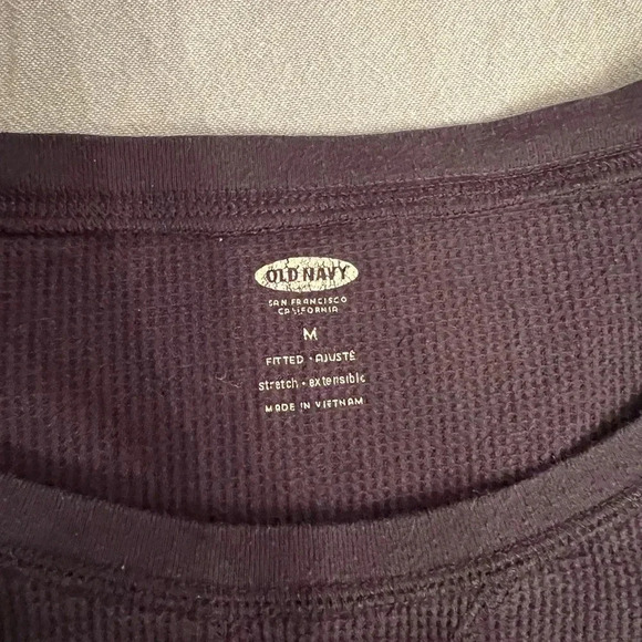 OLD NAVY Long Sleeve - Picture 2 of 2